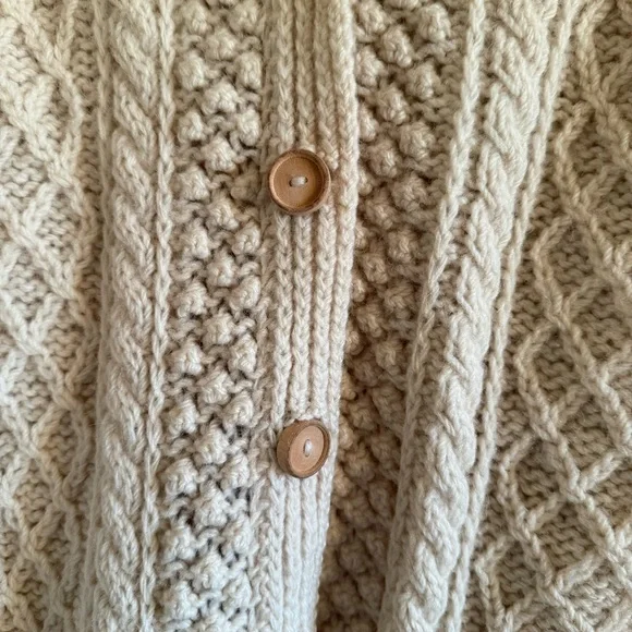 Ireland Cream Hand Knit Wool Cardigan Size M - Picture 5 of 8